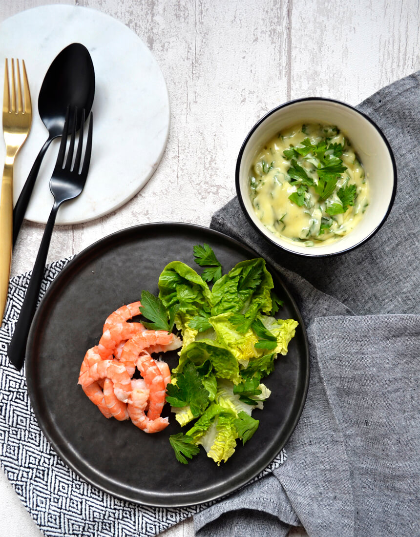 Crevettes et mayonnaise aux herbes