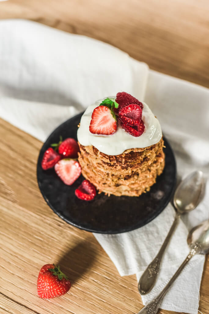 Pancakes et fruits rouges